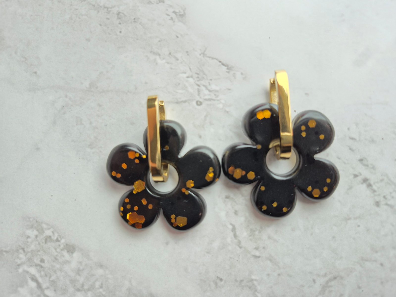 Paires de pampilles avec créoles noir paillette doré – Image 2